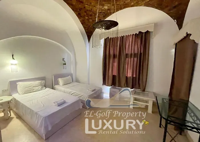 Villa 4 Bed Rooms-North Golf-Gn24
